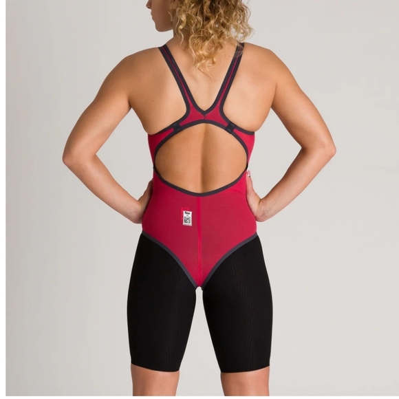 NWT Arena Powerskin Carbon Duo Top - Open Back - Picture 3 of 16